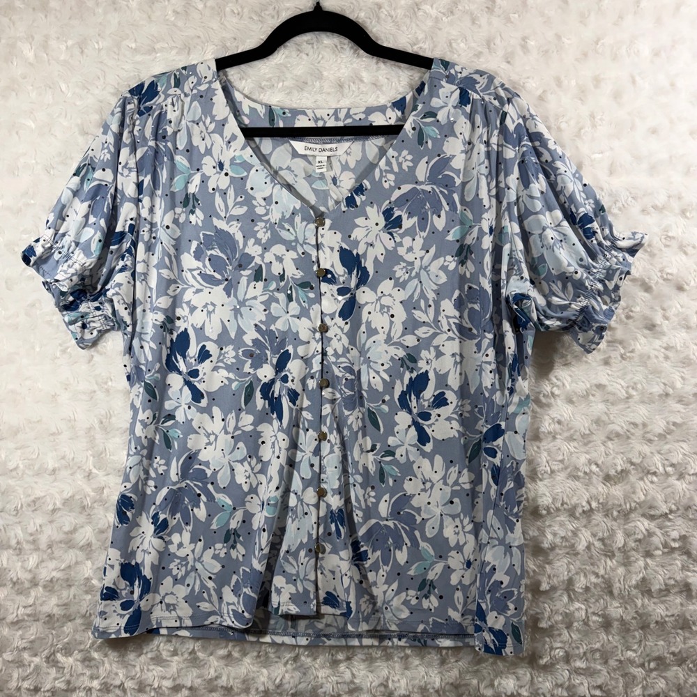 Emily Daniels Women's XL Navy Floral Puff Sleeve V Neck Top Sequin Button Front